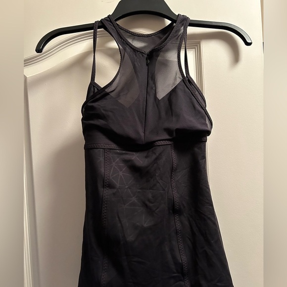Lululemon mesh detailed tank top - Picture 3 of 5